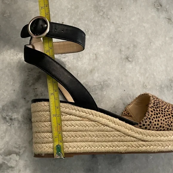 Sole Society So-Channing Black and Tan Dotted Calf Hair Espadrille Wedges - Picture 15 of 16